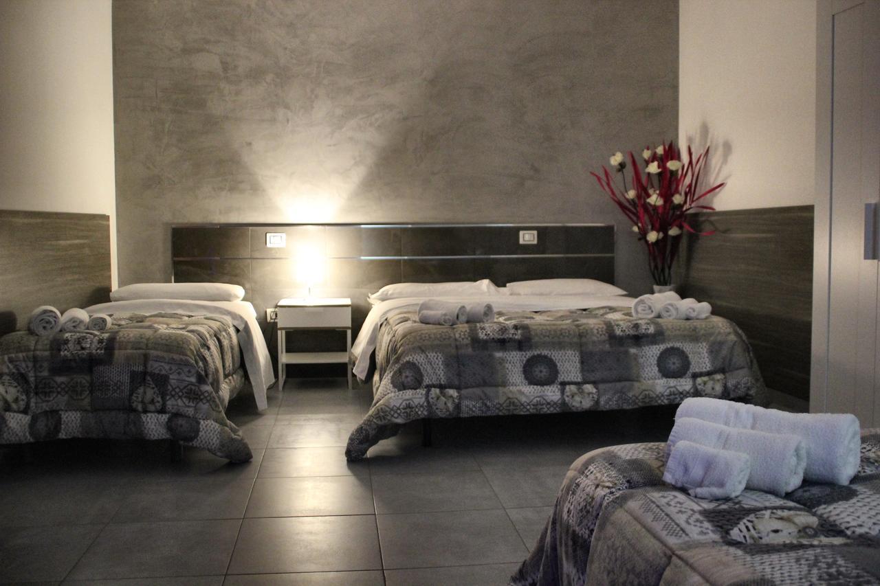 Bed and Breakfast Chiaia Relax Neapel Exterior foto