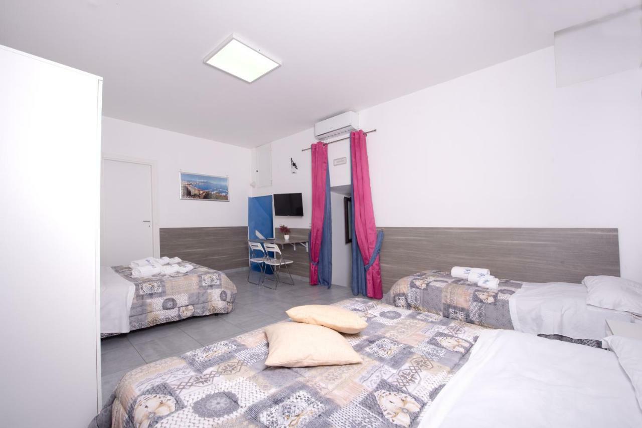 Bed and Breakfast Chiaia Relax Neapel Exterior foto