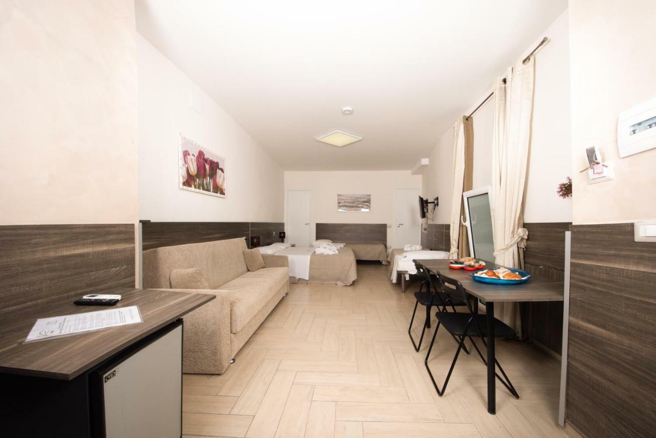 Bed and Breakfast Chiaia Relax Neapel Exterior foto